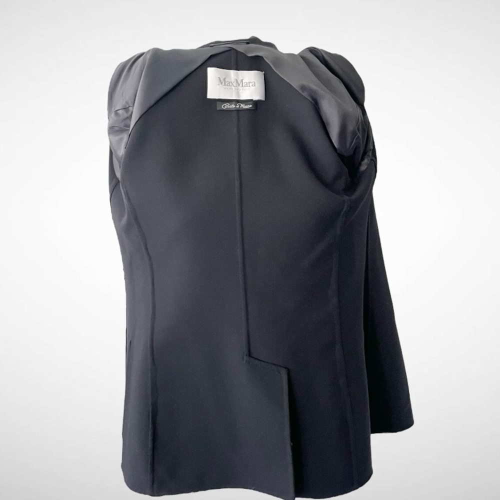 Max Mara Black Classic 3-Button Patch Pocket Jack… - image 6